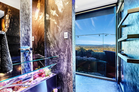 Burleigh Esplanade Apartments - Accommodation NT 7