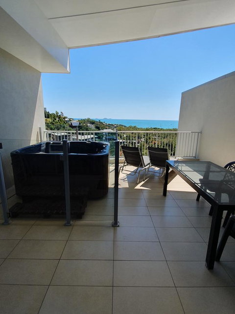 Azure Sea Whitsunday Resort - Accommodation NT 24