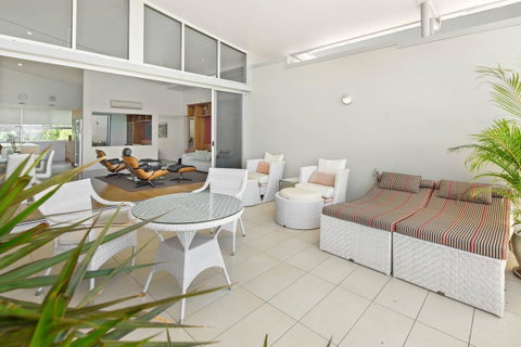 Azure Sea Whitsunday Resort - Accommodation NT 11