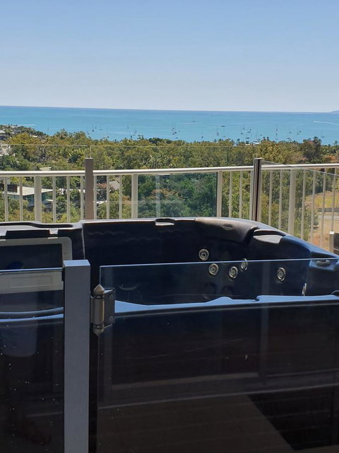 Azure Sea Whitsunday Resort - Accommodation NT 20