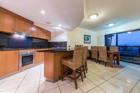 Paradise Penthouse At Waves - Airlie Beach - Accommodation NT 4