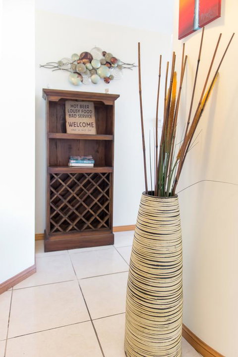 Paradise Penthouse At Waves - Airlie Beach - Accommodation NT 18