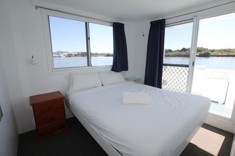 Coomera Houseboats - Accommodation NT 14