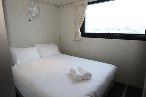Coomera Houseboats - Accommodation NT 22
