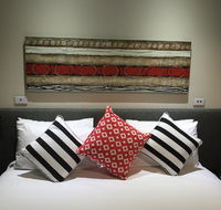 Calamvale Hotel Suites and Conference Centre - Accommodation NT