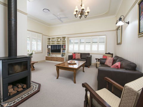 The Guesthouse Maleny - Accommodation NT 25