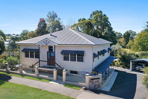 The Guesthouse Maleny - Accommodation NT 8