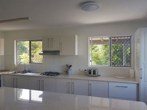 Highland House - Accommodation NT 17