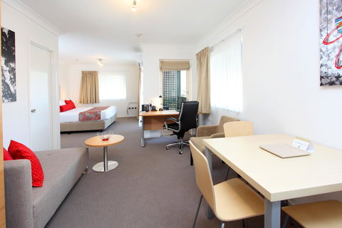 Best Western Gregory Terrace - Accommodation NT 18