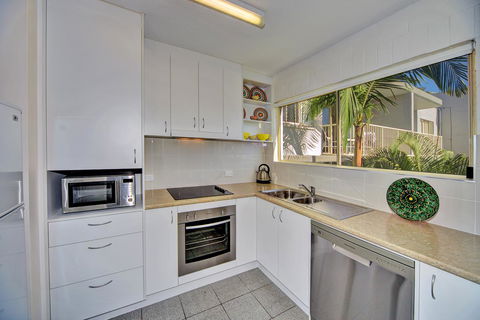 Surf Dance Apartments - NT Tourism 15