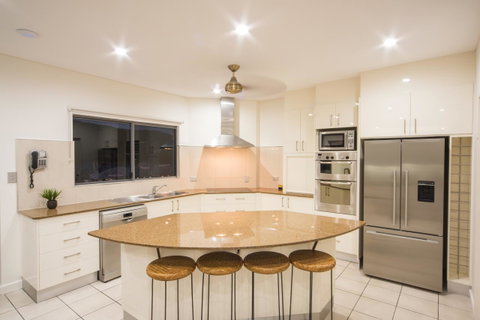 Portside Whitsunday Luxury Holiday Apartments - Accommodation NT 25