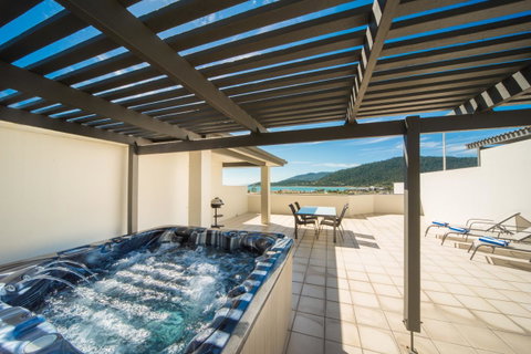 Portside Whitsunday Luxury Holiday Apartments - Accommodation NT 9