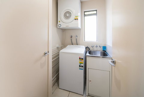 Portside Whitsunday Luxury Holiday Apartments - Accommodation NT 11