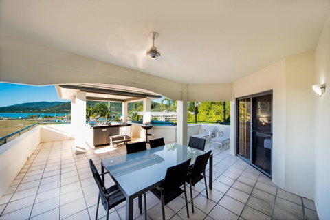 Portside Whitsunday Luxury Holiday Apartments - Accommodation NT 7