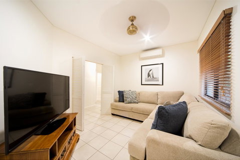 Portside Whitsunday Luxury Holiday Apartments - Accommodation NT 20