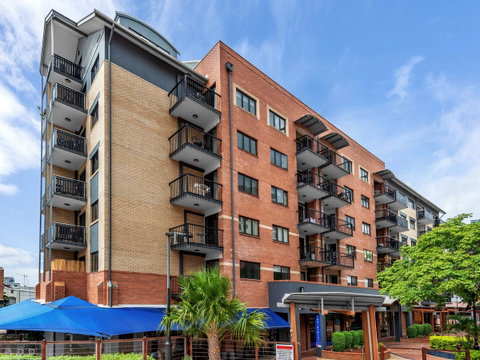 Central Brunswick Apartment Hotel - Accommodation NT 8