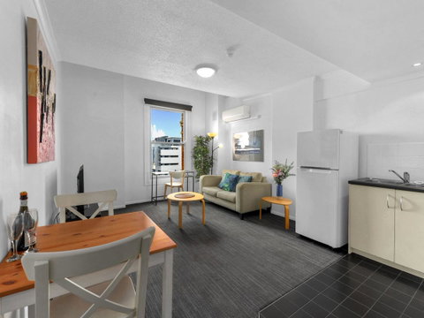 Central Brunswick Apartment Hotel - Accommodation NT 4