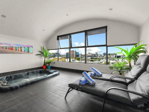 Central Brunswick Apartment Hotel - Accommodation NT 11