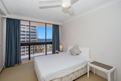 Surfers Aquarius On The Beach - Accommodation NT 35