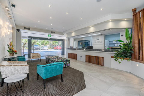 Surfers Aquarius On The Beach - Accommodation NT 16