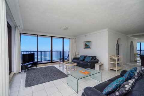 Surfers Aquarius On The Beach - Accommodation NT 41