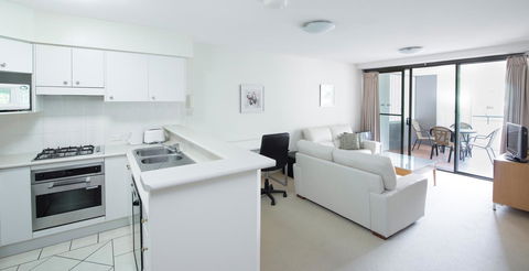 The Oasis Apartments - Accommodation NT 5