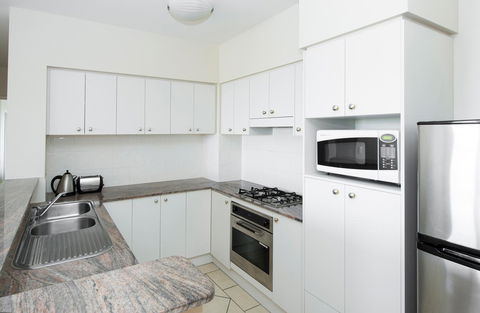 The Oasis Apartments - Accommodation NT 11