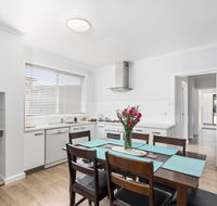 Wattle Grove Villa - Accommodation NT