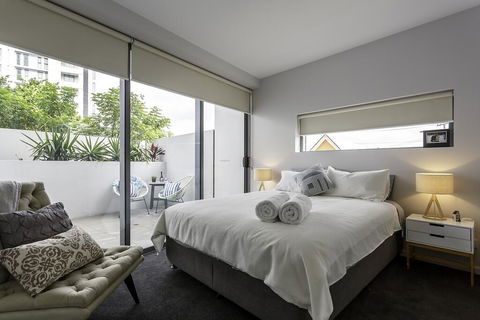 Well-Appointed 3 Bedroom, 2 Bath, Parking & Pool - NT Tourism 3