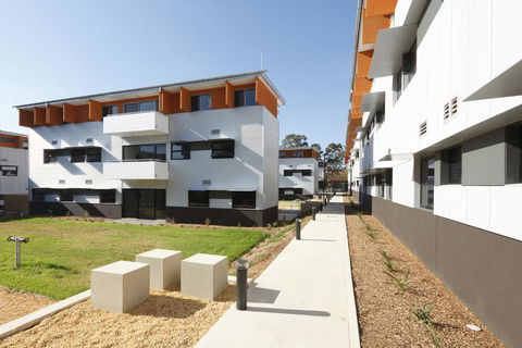 Western Sydney University Village - Parramatta - NT Tourism 0