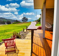 Whale Studio Apartment 1a Ocean Street - Accommodation NT