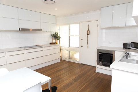 White Beach Cottage - Accommodation NT 1