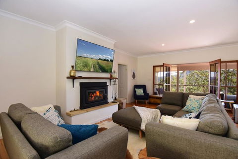 Wild Peace Mountain Lodge - Kangaroo Valley - NT Tourism 3