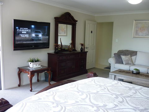 Willowbank Drive Bed & Breakfast - NT Tourism 1