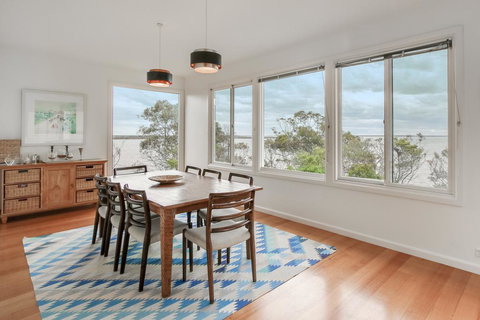 Windward House - Accommodation NT 2