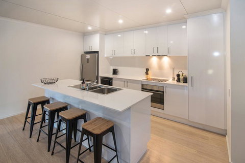 Wirraway Luxury Chalet - Accommodation NT 1