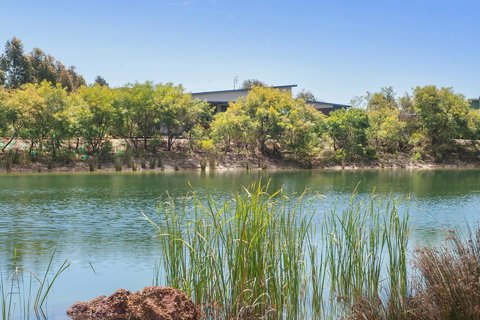 Wirraway Luxury Chalet - Accommodation NT 0