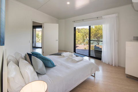 Wirraway Luxury Chalet - NT Tourism 2