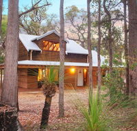 Woodstone Kookaburra Cottage - Accommodation NT