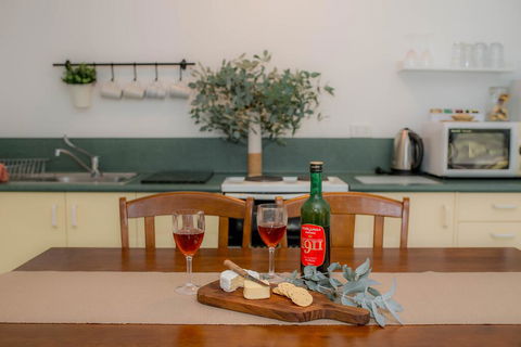 Woongara Cottage - Pet Friendly Country Retreat - Accommodation NT 2