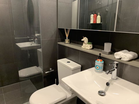 Xu's Residence@888 Collins St - Accommodation NT 2