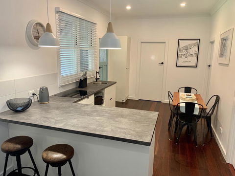 Yaringa Cottage...by The Sea - NT Tourism 2
