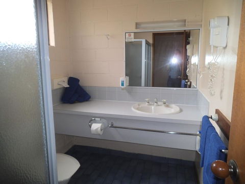 Yarragon Motel - NT Tourism 0