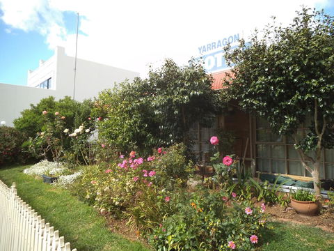 Yarragon Motel - NT Tourism 1
