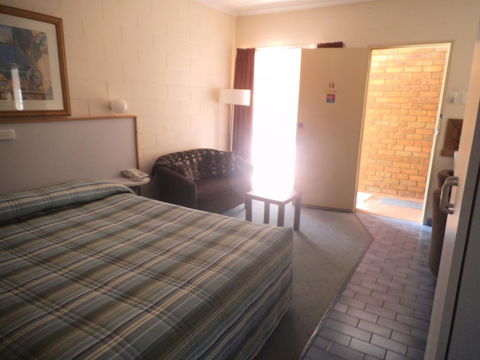 Yarragon Motel - NT Tourism 2