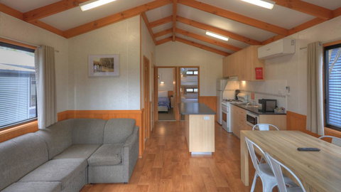 Yea Riverside Caravan Park - Accommodation NT 2