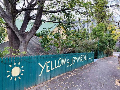Yellow Submarine Backpackers - Accommodation NT 0