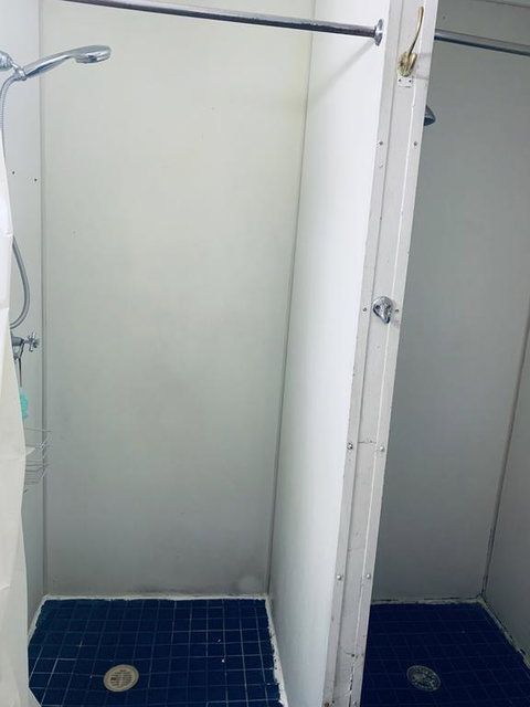 Yellow Submarine Backpackers - Accommodation NT 3