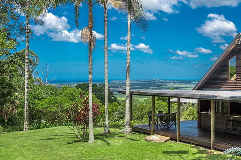 Your Luxury Escape - Cedar View - NT Tourism 0