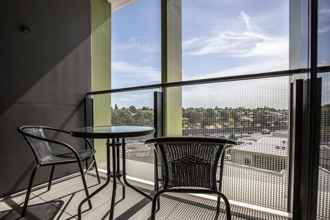 Modern City Comfy And Warm Apt@Parkville+Carpark - NT Tourism 3